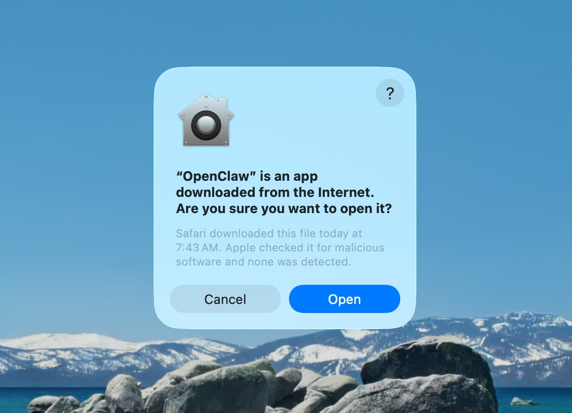 macOS dialog that asks whether to open the downloaded Apus app